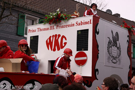 Bild vom ersten Waldbröler Karnevalszug, der 2011 statt fand